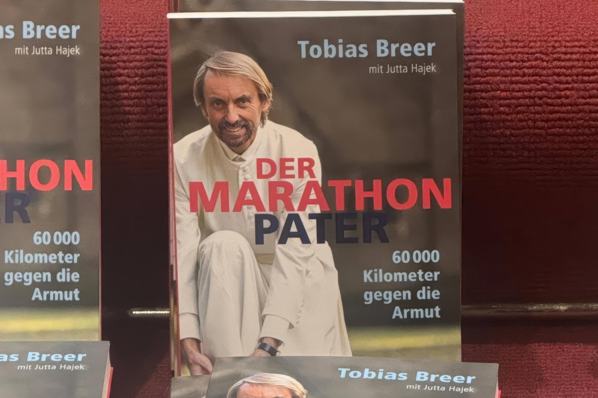 Buchlesung mit Pater Tobias Breer in St. Thomas Morus, Krefeld